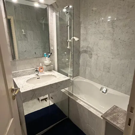 Victoria Palace T2 De 50m2 *