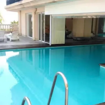Victoria Palace T2 De 50m2 *