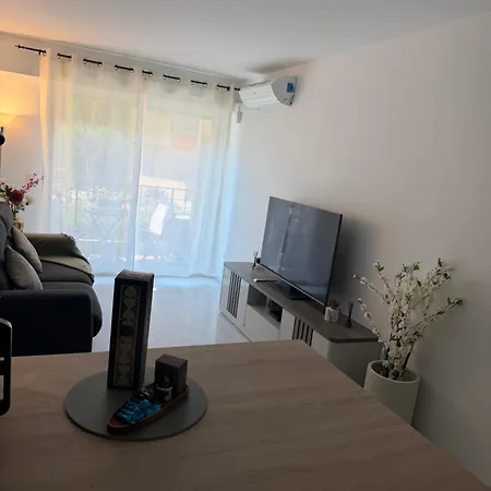 Victoria Palace T2 De 50m2 Διαμέρισμα *